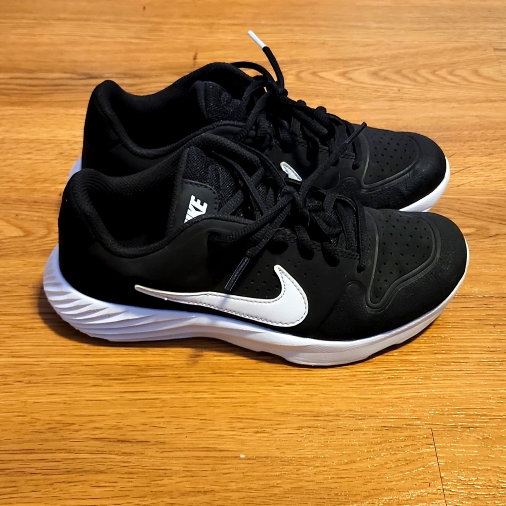 Nike Alpha Huarache Turf Big Kids' Baseball Shoes 4Y. My son grew before wearing